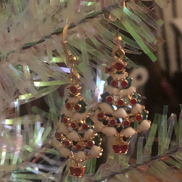 Handmade Brand New Christmas Tree Earrings - Picture 3 of 5
